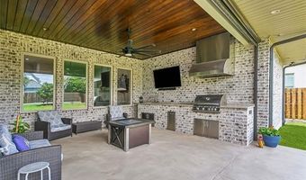 114 KELLYWOOD Ct, Belle Chasse, LA 70037