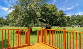 1393 Harristown Rd, Bonneau, SC 29431