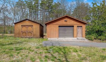 80 SPRING VALLEY Ln, Berkeley Springs, WV 25411