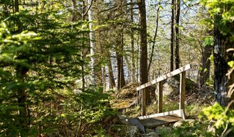 305 Bay View Dr, Bar Harbor, ME 04609