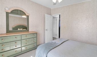 318 Macadamia Dr, Barefoot Bay, FL 32976