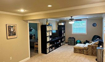 111 Apple Blossom Dr, Arkadelphia, AR 71923