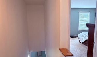 6 Spring St, Beachwood, NJ 08722
