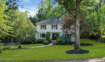 28 Doherty Dr, Middletown, NJ 07748