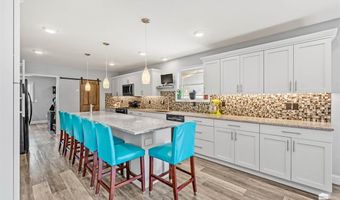 3673 Stewart Farm Rd, Wamego, KS 66547