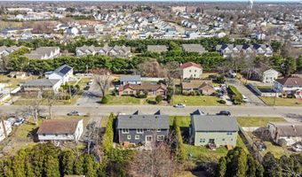123 Columbus Blvd, Amityville, NY 11701