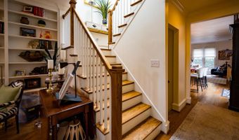 219 S ROYAL St, Alexandria, VA 22314