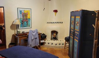 110 Los Rios Rd, Arroyo Hondo, NM 87513