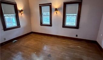 438 Black St, Akron, OH 44306