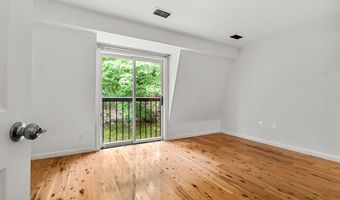 95 Anderer Ln 7, Boston, MA 02132