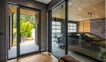 2460 Howell Mill Rd NW, Atlanta, GA 30318