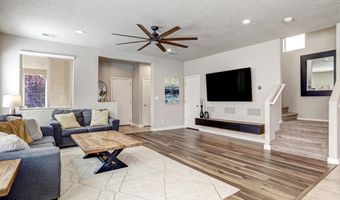 8827 Zephyr Pl NW, Albuquerque, NM 87120