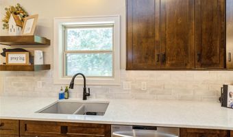 1705 Court St, Adel, IA 50003