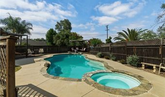2251 S Stage Coach Ln, Fallbrook, CA 92028