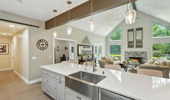 4 Egret Dr, Beaufort, SC 29907