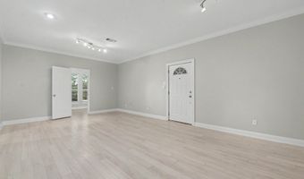 530 N 2nd St, Bay St. Louis, MS 39520