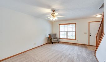 3061 Dover Dr, Akron, OH 44312