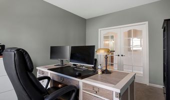 1690 Meadowside Dr, Ann Arbor, MI 48104