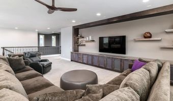 2555 Glasgow Dr, Carlsbad, CA 92010