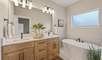 1553 NW Lewis St, Bend, OR 97703