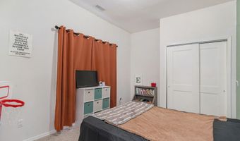 430 S Oak Ave, Aurora, MO 65605