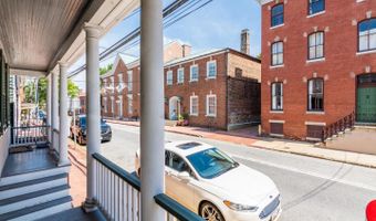 151 DUKE OF GLOUCESTER St, Annapolis, MD 21401