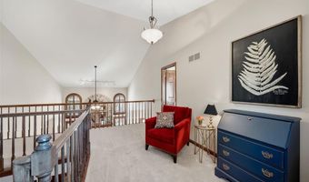 522 Arbor Meadow Dr, Ballwin, MO 63021