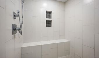 10 Roxbury Rd, Madison, WI 53704