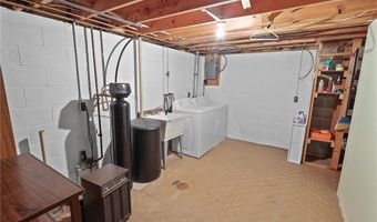 130 Chestnut St E, Annandale, MN 55302