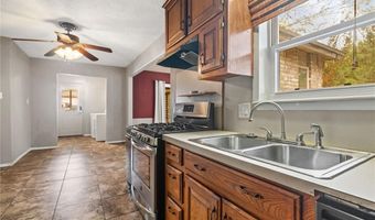 1010 A St, Barling, AR 72923