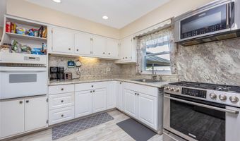 37 New Point Pl, Amityville, NY 11701