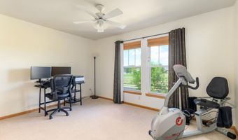 14 S Gardens Way, Fitchburg, WI 53711