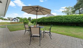 117 Idolstone Ln, Aberdeen Twp., NJ 07747