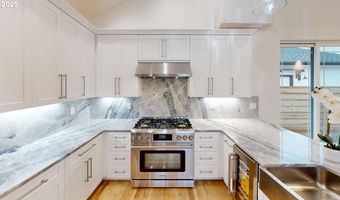 1341 NAUTICAL HEIGHTS Dr, Brookings, OR 97415