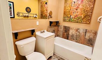 23 Apalachee St, Apalachicola, FL 32320