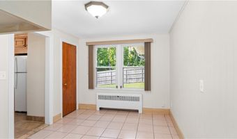 67 Vancouver Ave, Warwick, RI 02886