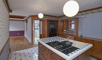 213 Patterson Creek Dr, Alderson, WV 24910