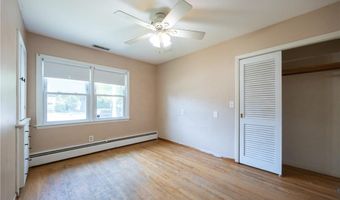 5 W View Ave, North Providence, RI 02911