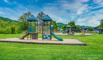 262 Red Tailed Hawk Rd, Banner Elk, NC 28604