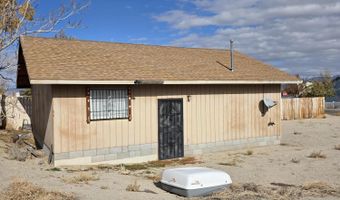 215 Cedar St, Hawthorne, NV 89415