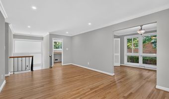 10228 HATHERLEIGH Dr, Bethesda, MD 20814