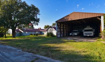 304 U St, Beaver City, NE 68926