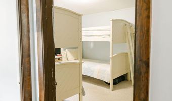 22 Presidents Rd, Bourne, MA 02532