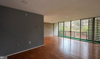 7753 PATRIOT Dr, Annandale, VA 22003