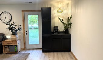 2810 S 392nd Ave, Aberdeen, SD 57401