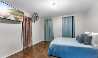 67 Elm St, Andover, NJ 07801