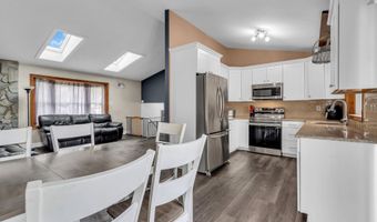 41 Deck St, Barnegat, NJ 08005