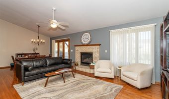 2712 Northridge Cir, Ames, IA 50014