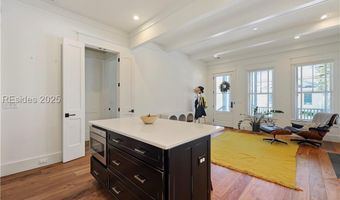 8 Hamlet Row, Beaufort, SC 29906