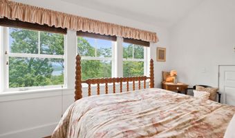 5 Peaked Hill Rd, Ashland, NH 03217